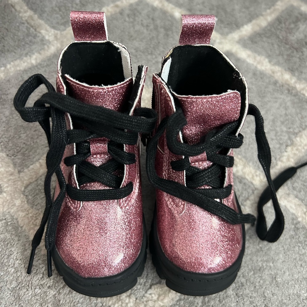 Toddler Ugg Ashton Lace up glitter boots